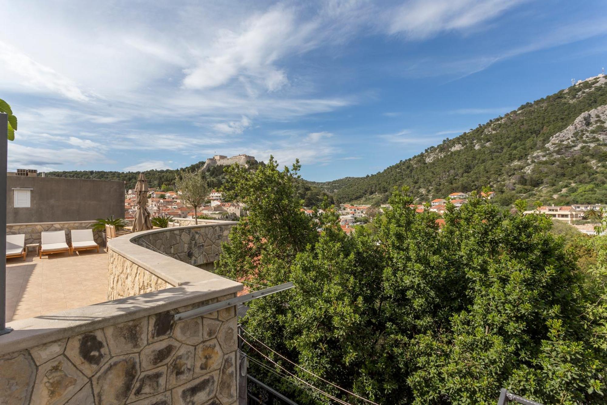 Mamma Mia Apartments-City Center Hvar Town Exterior foto
